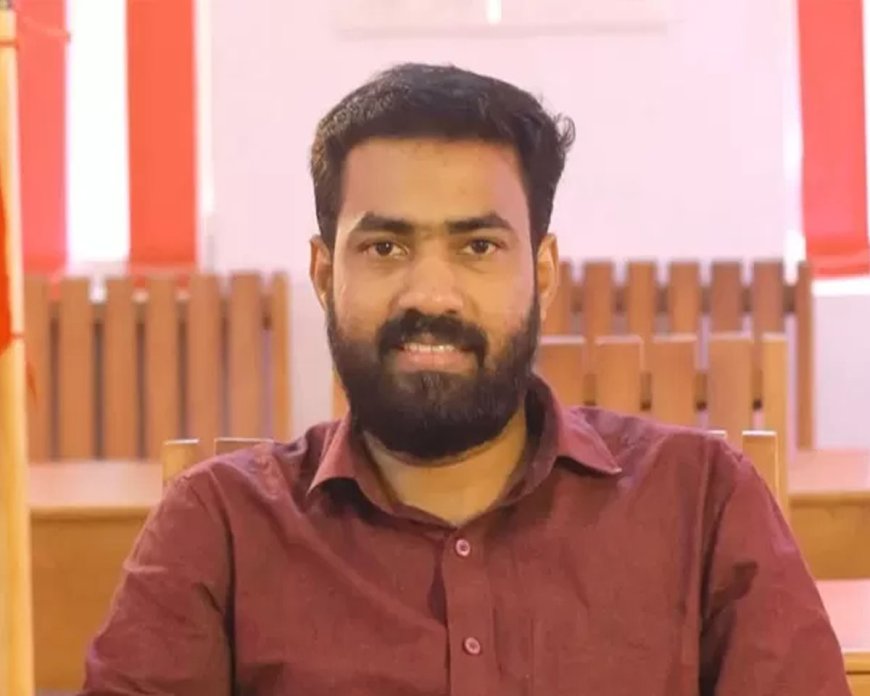 'ജയിക്കാൻ കഴിയില്ലെന്ന് തിരിച്ചറിഞ്ഞ ഷാഫി ശൈലജ ടീച്ചറെ ചെളി വാരിയെറിയാൻ ഇറക്കിയതാണ് ഈ യൂത്തനെ', കെ കെ ഷൈലജയ്ക്കെതിരെയുള്ള വിമർശനം; രാഹുലിനെതിരെ ഡിവൈഎഫ്ഐ സംസ്ഥാന സെക്രട്ടറി വികെ സനോജ്